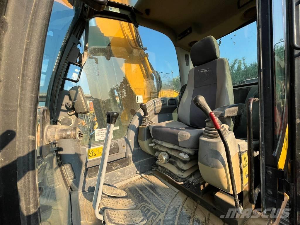 JCB JS 190 N LC Telakaivukoneet