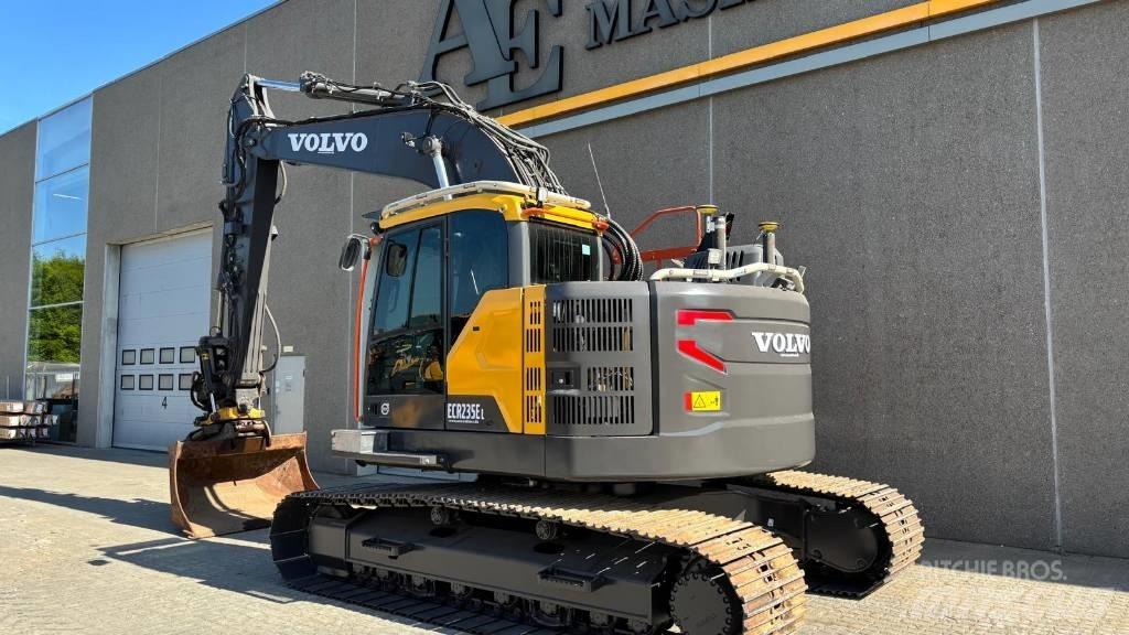 Volvo ECR 235 E Telakaivukoneet