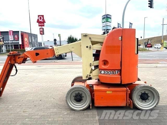 JLG E 300 AJP Kuukulkijat