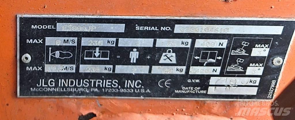 JLG E 300 AJP Kuukulkijat