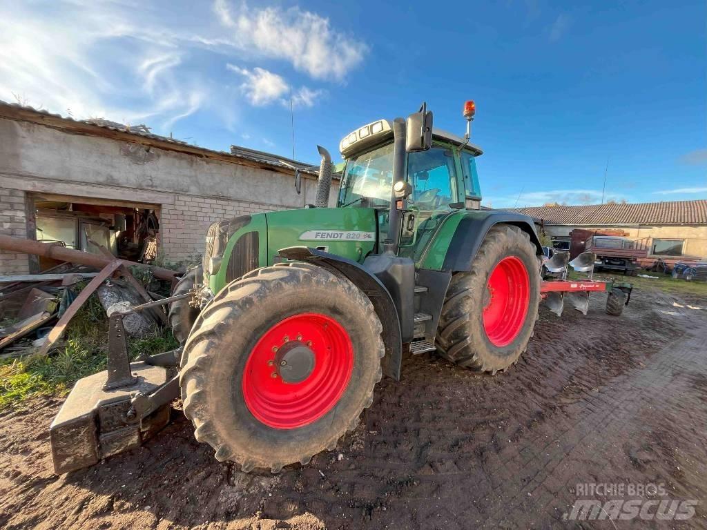 Fendt 820 Traktorit