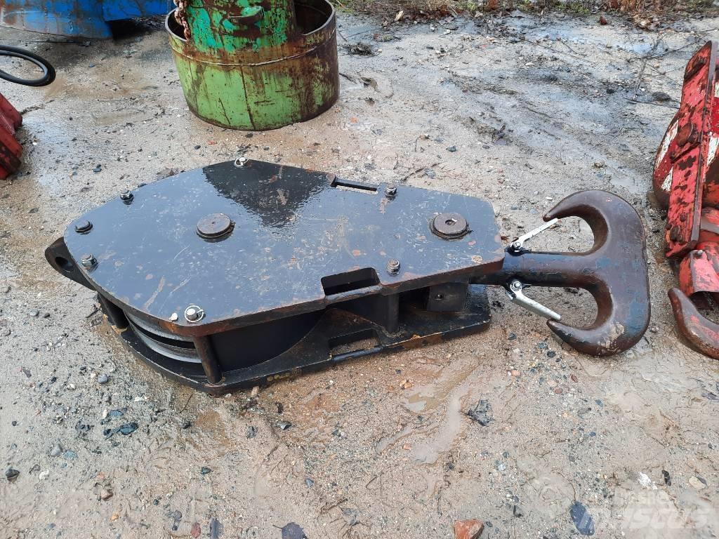 Liebherr Seilflasche Tela-alustaiset nosturit
