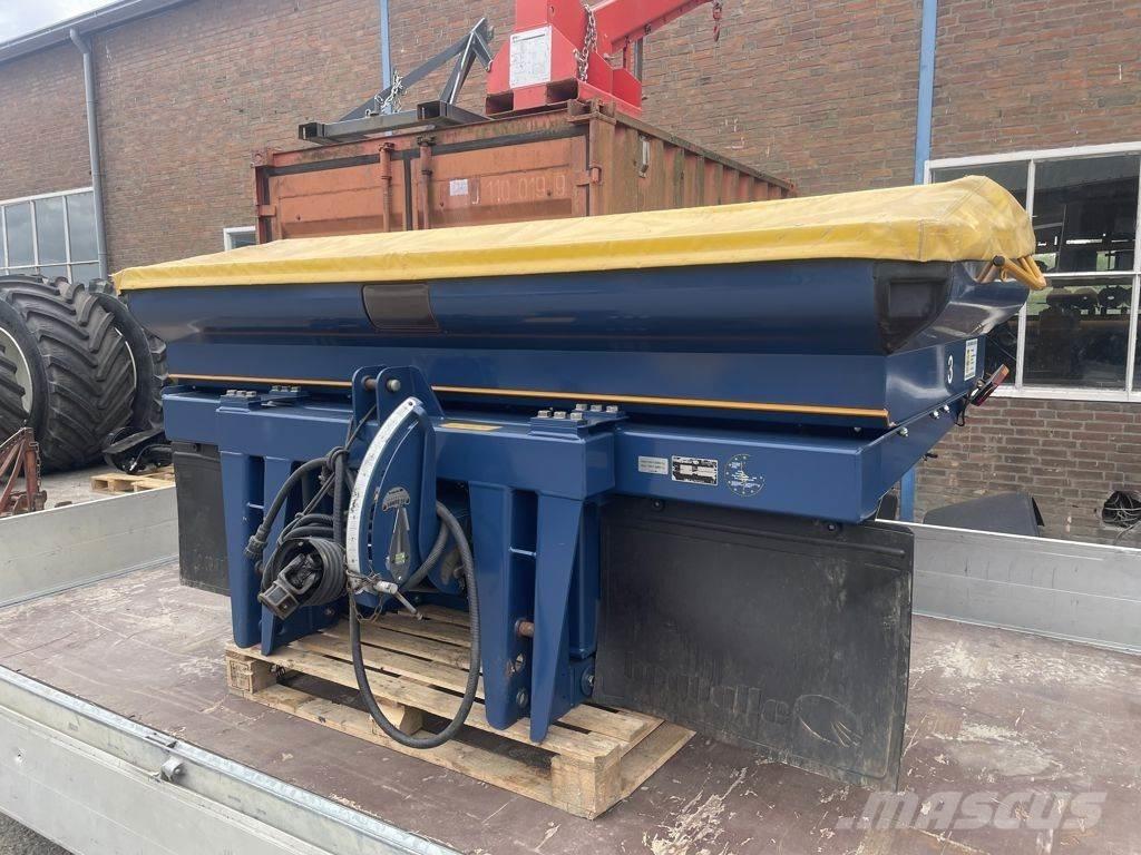 Bogballe M2W Lannoitteenlevittimet