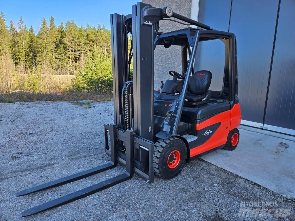 Linde E30-01 Sähkötrukit