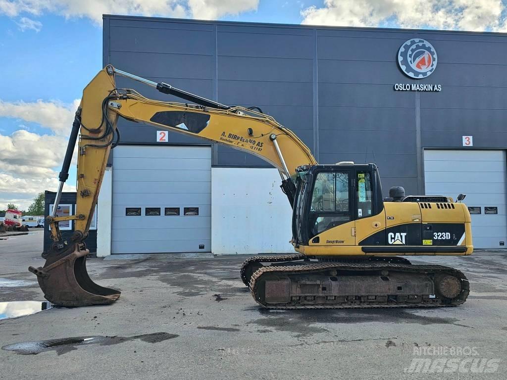 CAT 323 D L Telakaivukoneet
