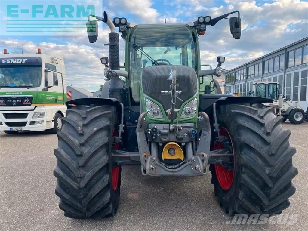 Fendt Vario 718 Traktorit