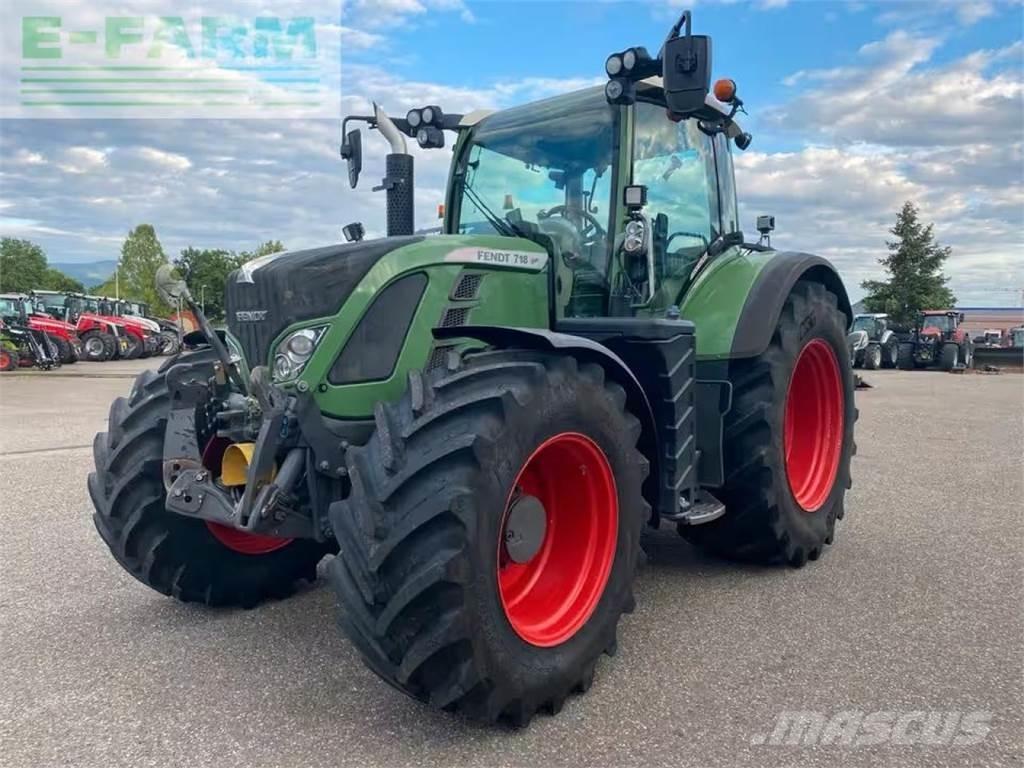 Fendt Vario 718 Traktorit