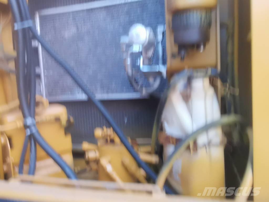 CAT 330 D Telakaivukoneet