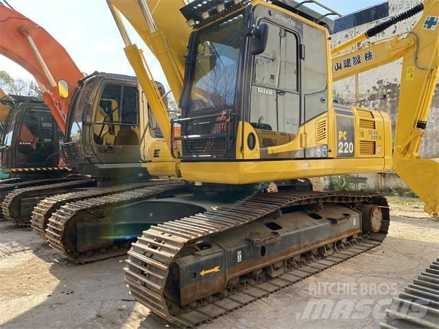 Komatsu PC 220-8 Telakaivukoneet