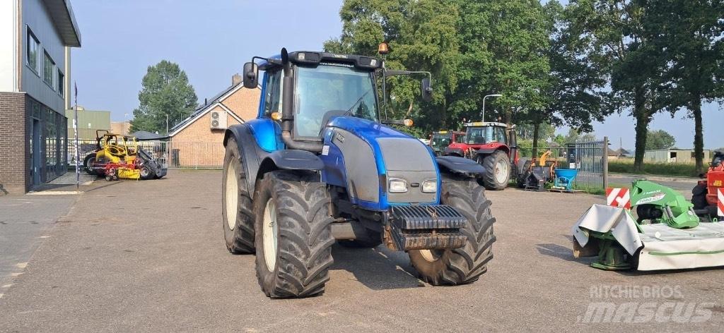 Valtra T160 Traktorit