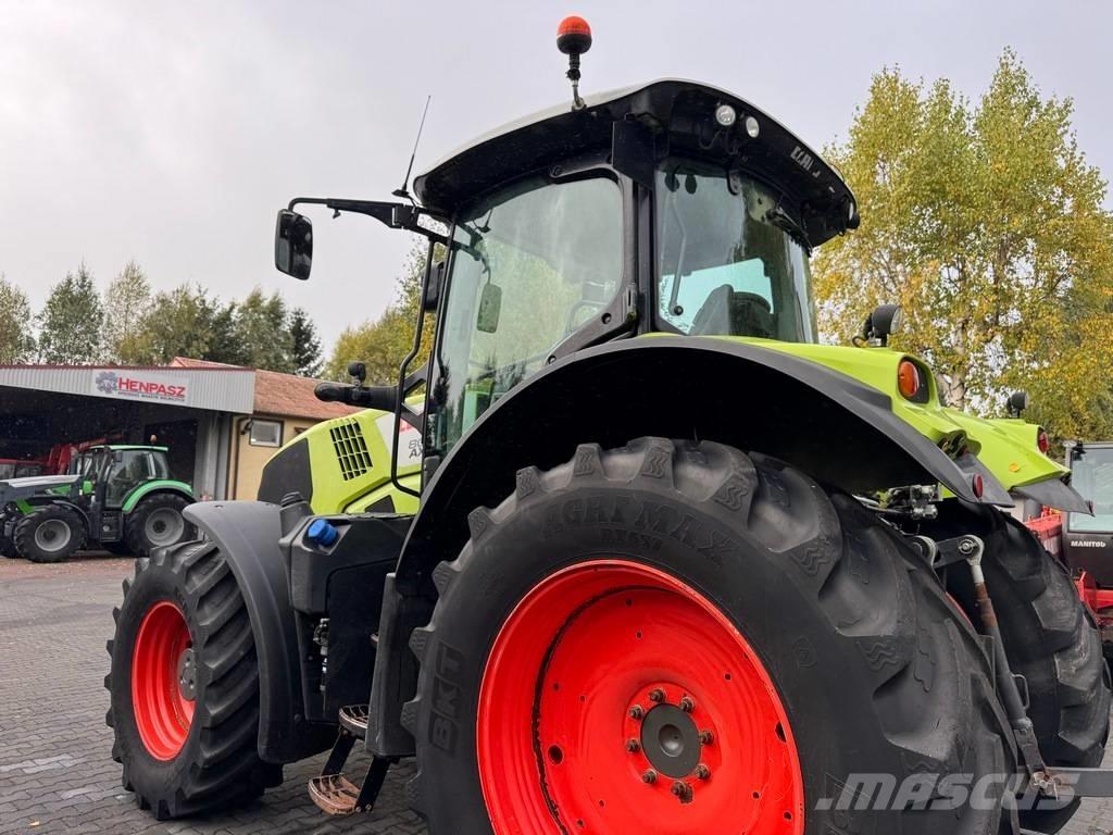 CLAAS AXION 800 CIS Traktorit