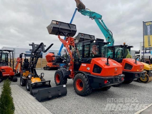 Kubota R 090 Pyöräkuormaajat