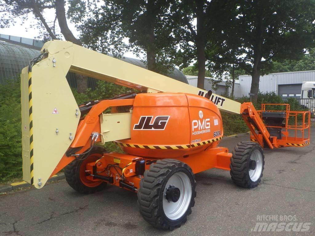 JLG 600AJ Kuukulkijat