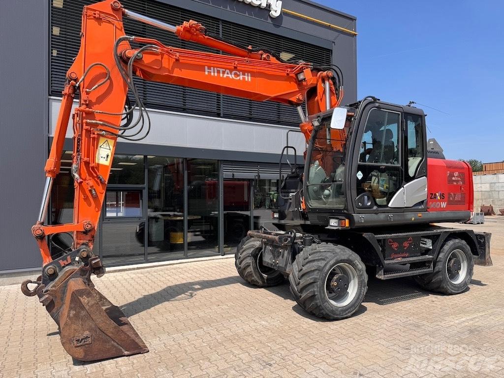 Hitachi 140W Pyöräkaivukoneet