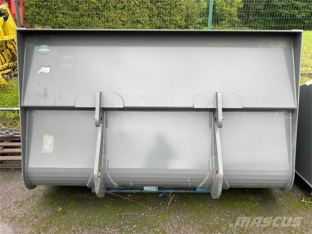 Kramer 2500 mm Etukuormaimen varusteet