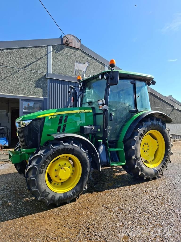 John Deere 5115M Traktorit