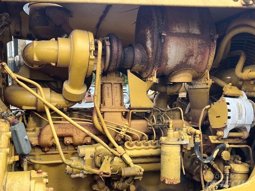 CAT D 7 Telaketjupuskutraktorit