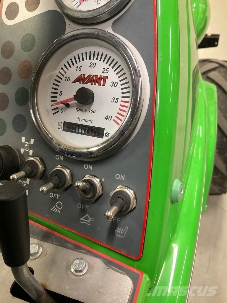 Avant 528 Yleiskuormaajat