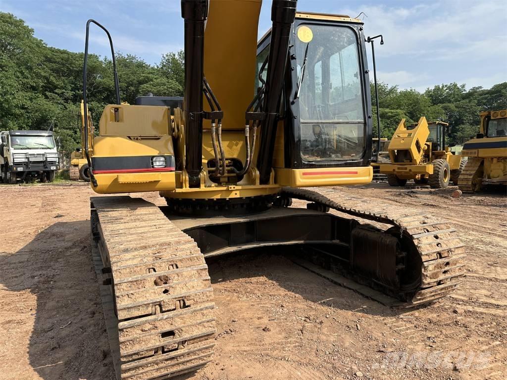 CAT 330 B L Telakaivukoneet