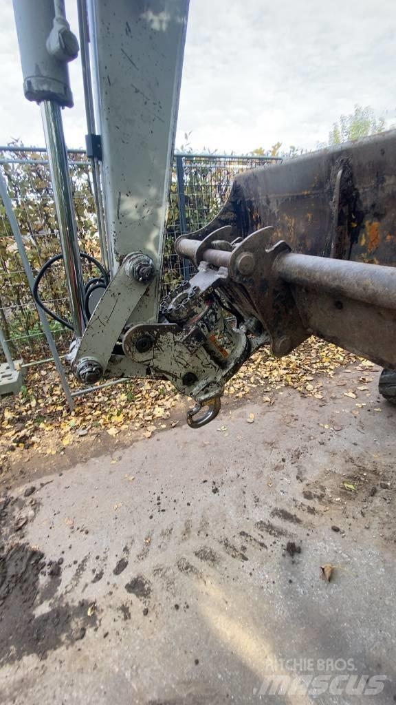 Takeuchi TB 240 Minikaivukoneet < 7t