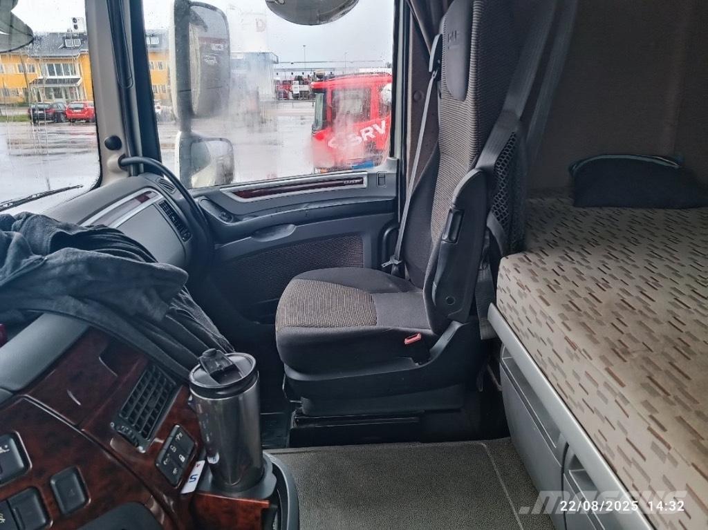 DAF XF 510 Koukkulava kuorma-autot