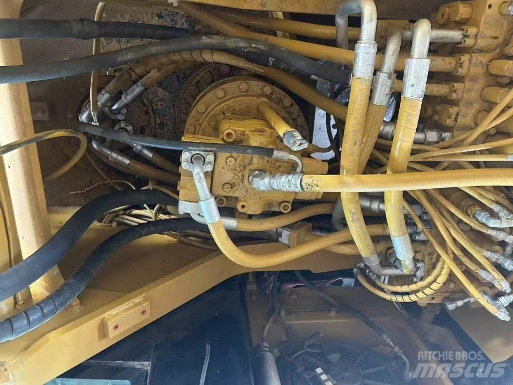 CAT 329 D L Telakaivukoneet