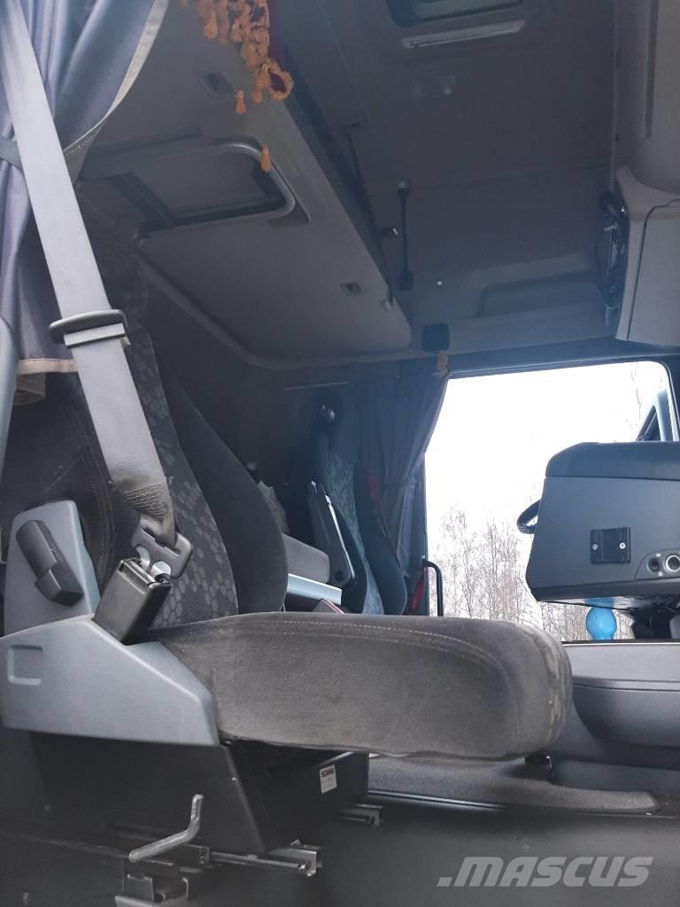 Scania R 580 Vetopöytäautot