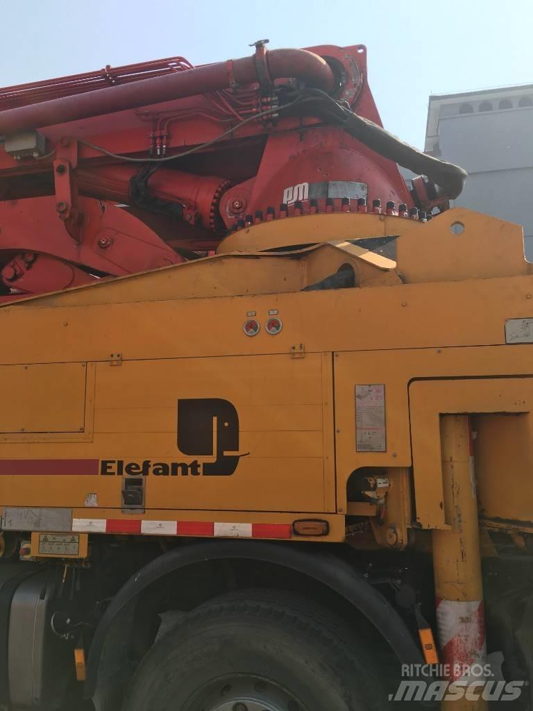 Putzmeister 46m Betonipumppuautot