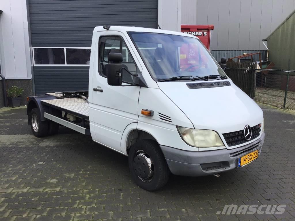 Mercedes-Benz 416 Vetopöytäautot