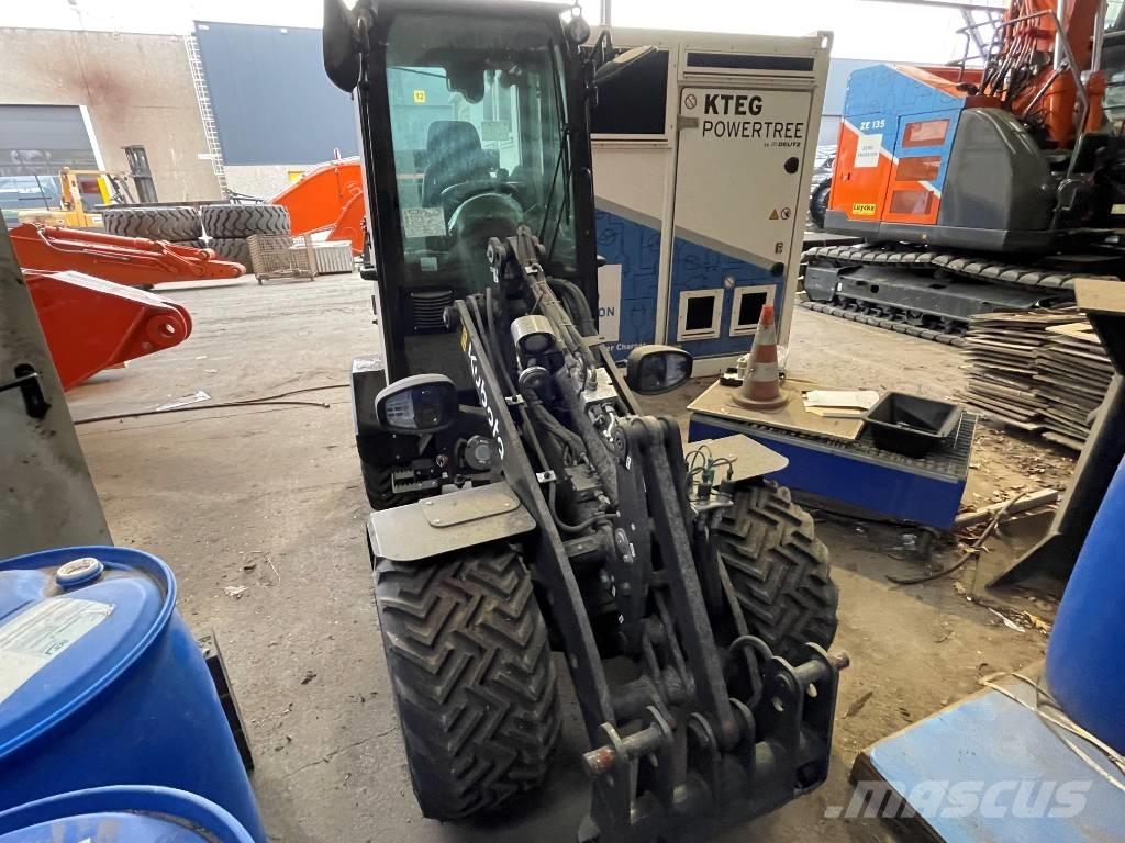 Kubota RT220-2e Pyöräkuormaajat
