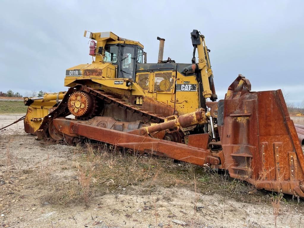 CAT D 11 R Telaketjupuskutraktorit