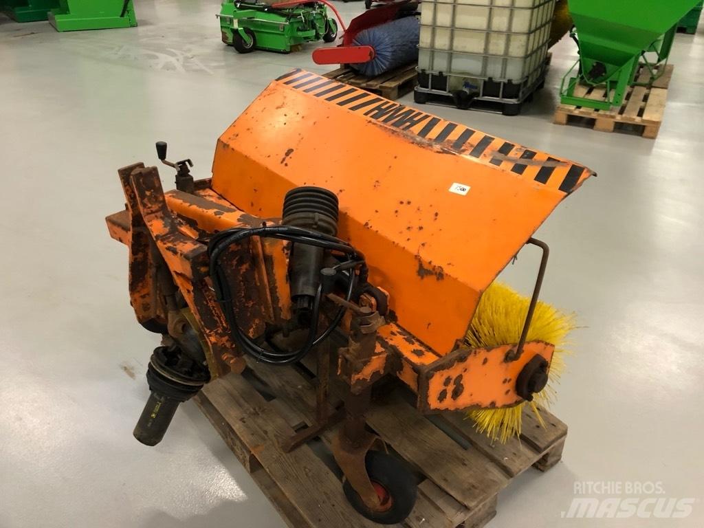 HWH Kost 125 Taajamatraktorien varusteet