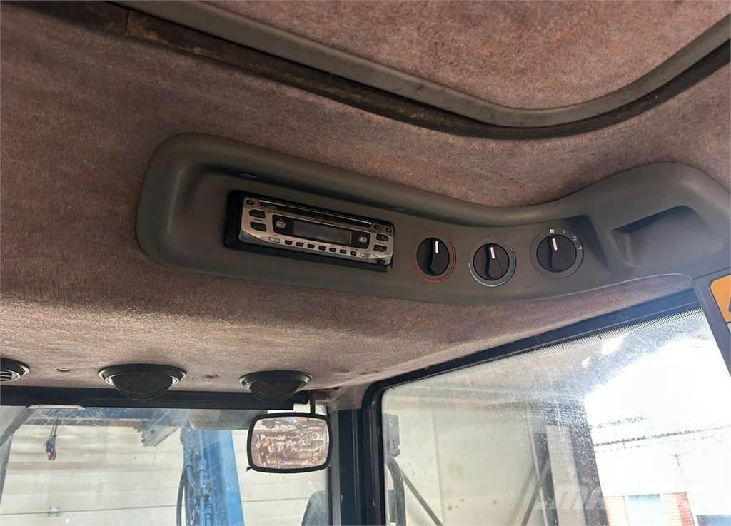 New Holland TS 90 Traktorit