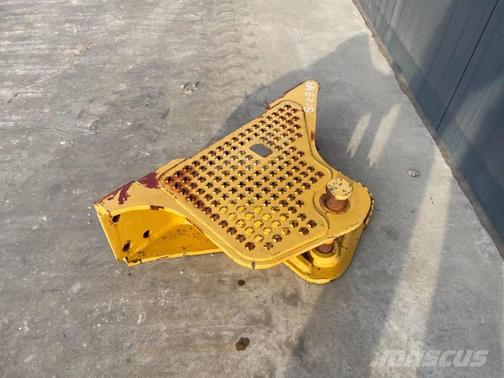 CAT D6K Zugtraverse Muut