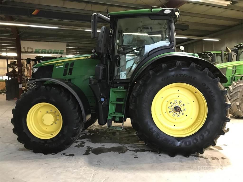 John Deere 6250R Traktorit