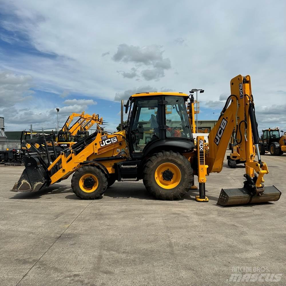 JCB 3CX Plus Kaivurikuormaajat