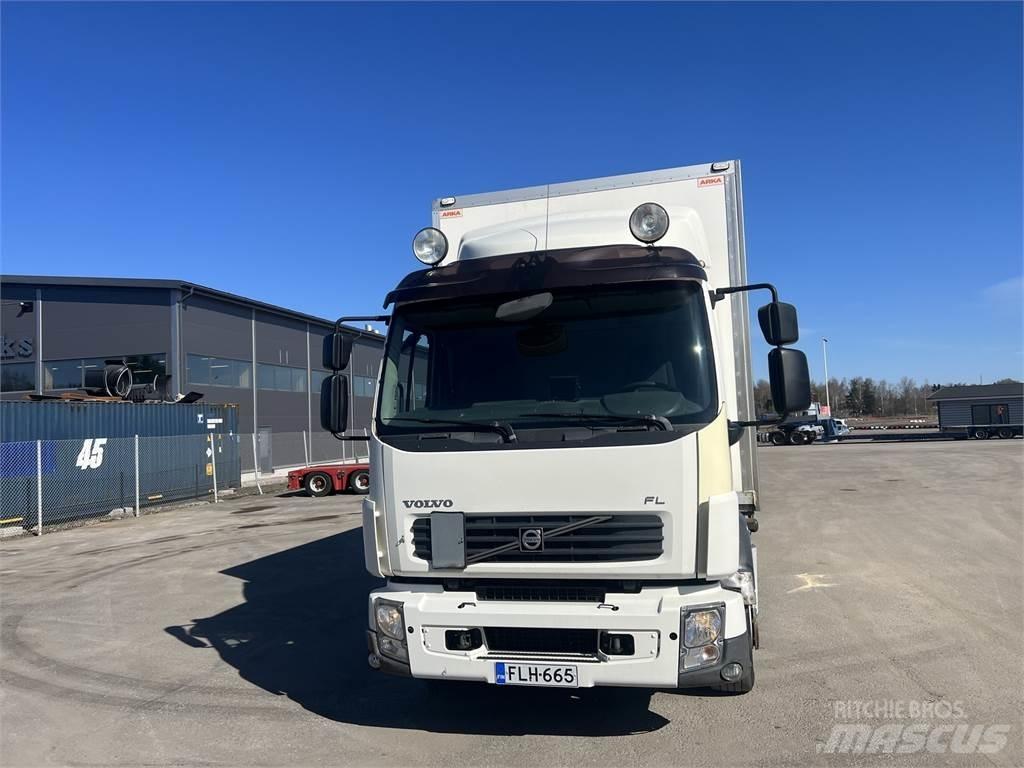 Volvo FL 240 4X2 Umpikorikuorma-autot
