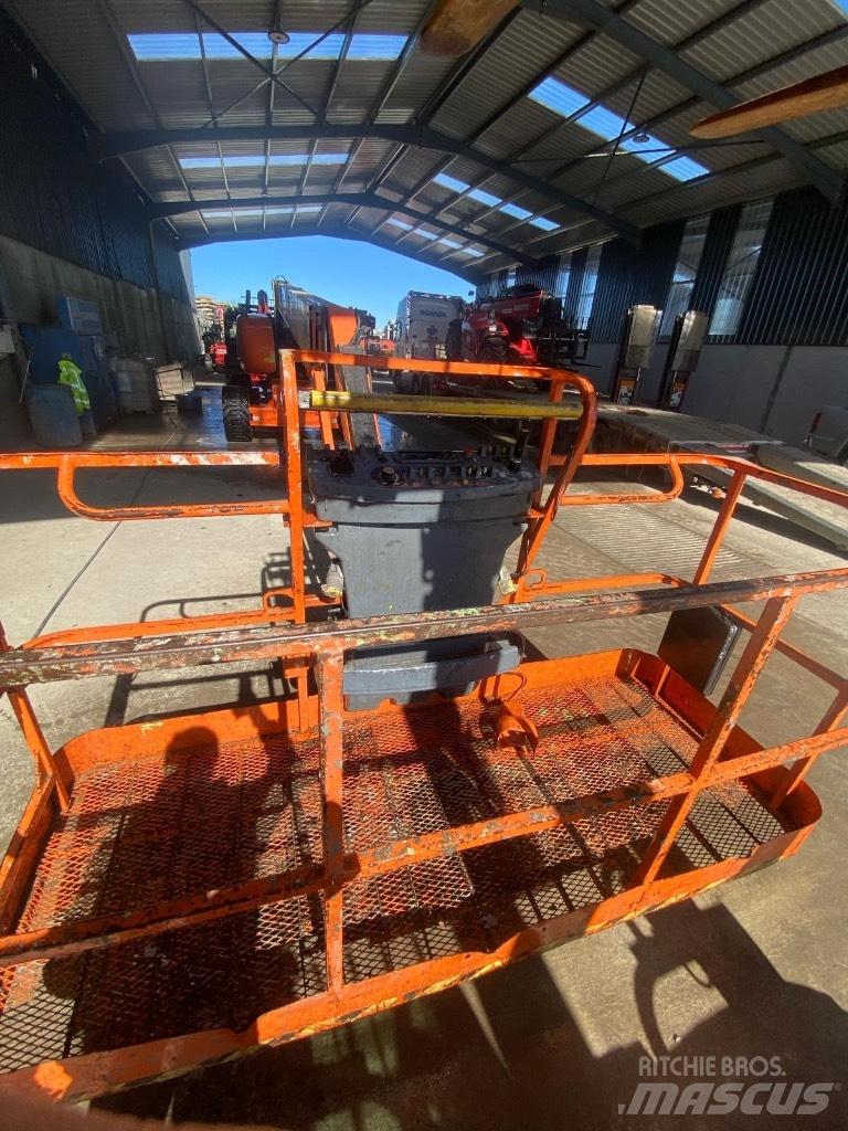 JLG 860 Teleskooppipuominostimet