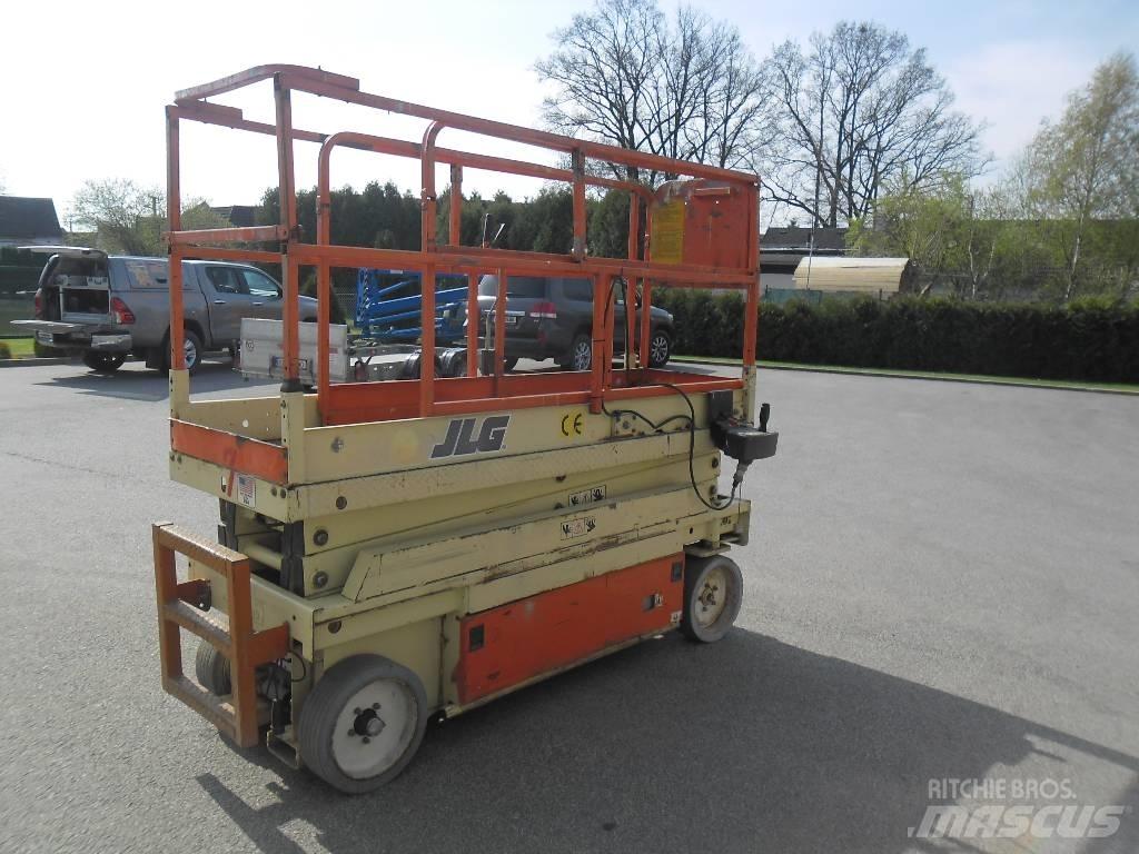 JLG 2033 E Saksilavat