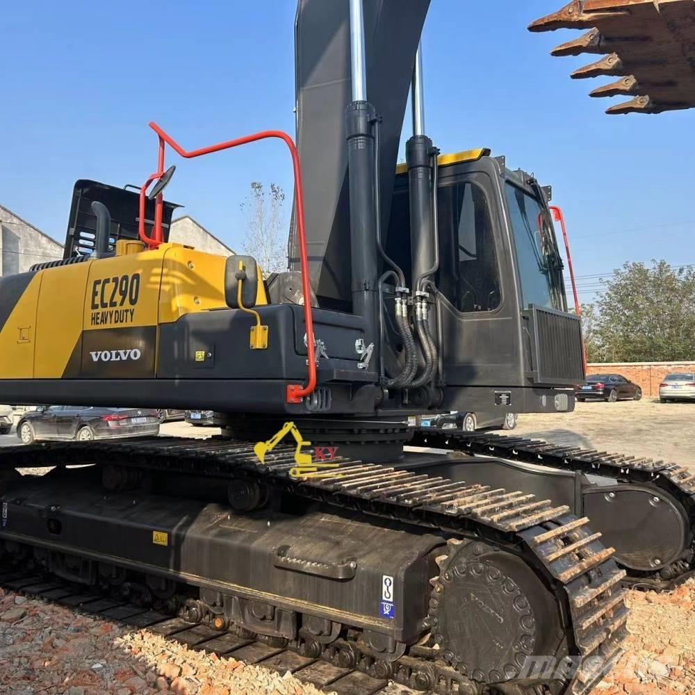 Volvo 290 Telakaivukoneet