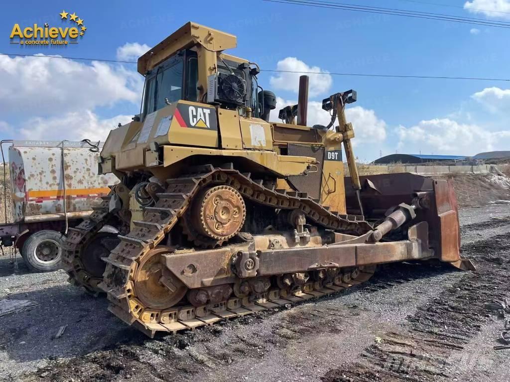 CAT D 9 T Telaketjupuskutraktorit