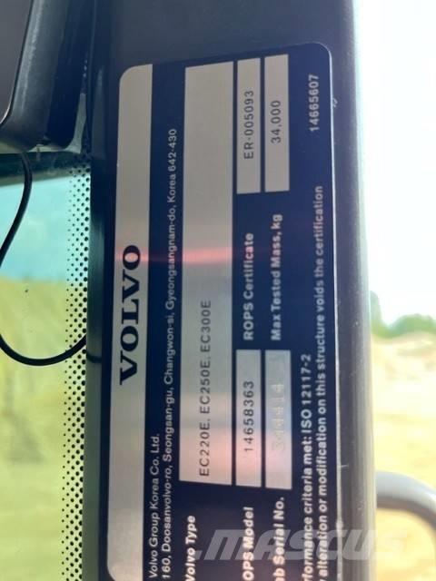 Volvo EC 300 EL Telakaivukoneet