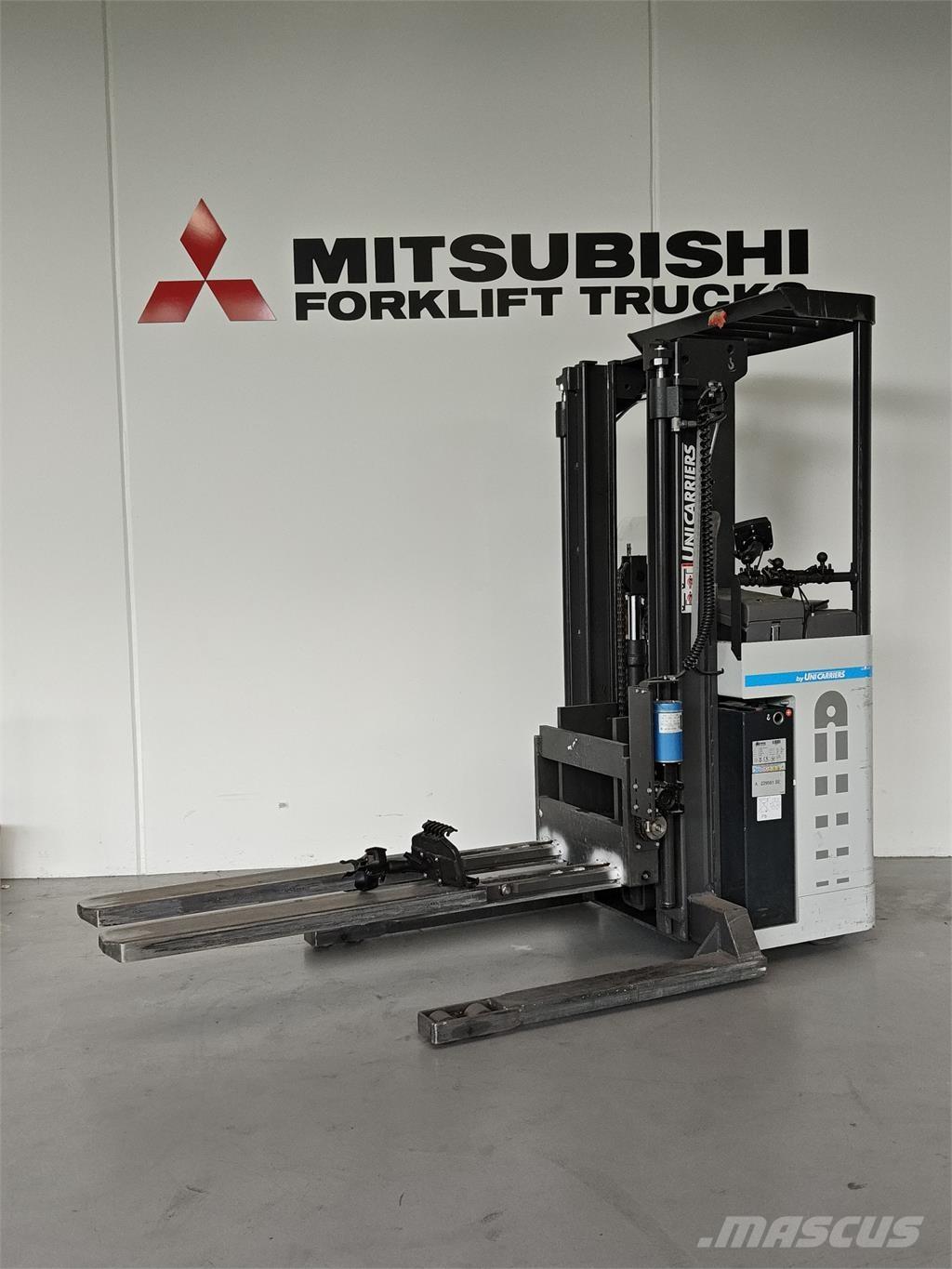 Atlet ATF Ajettavat pinoamisvaunut