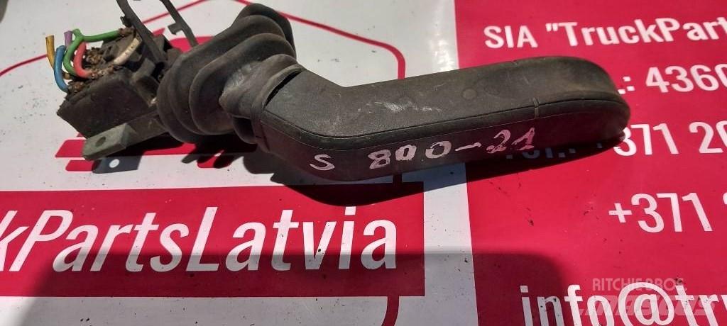 Scania R 420.  1372985 Ohjaamot ja sisustat