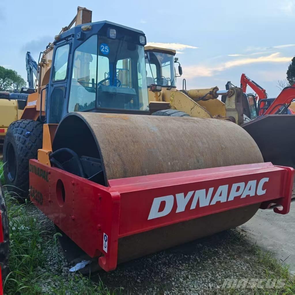 Dynapac CA 25 D Yksivalssijyrät