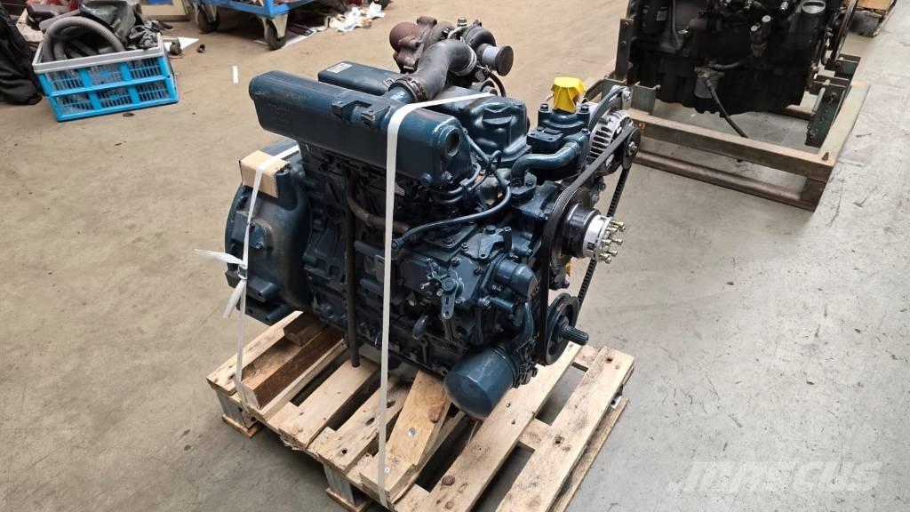 Kubota V2403-T Moottorit