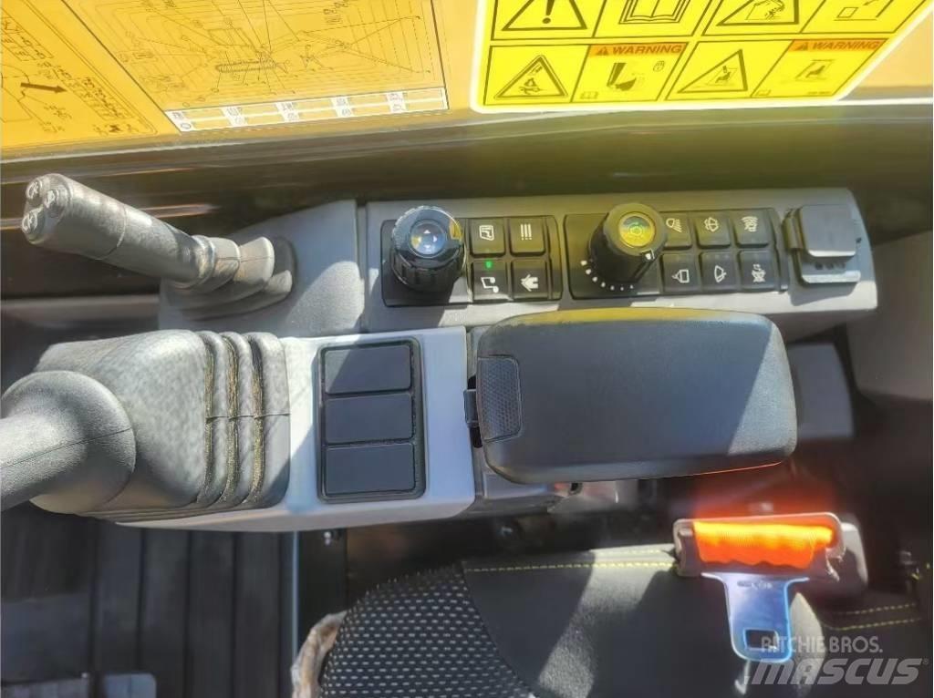 CAT 305 CR Minikaivukoneet < 7t