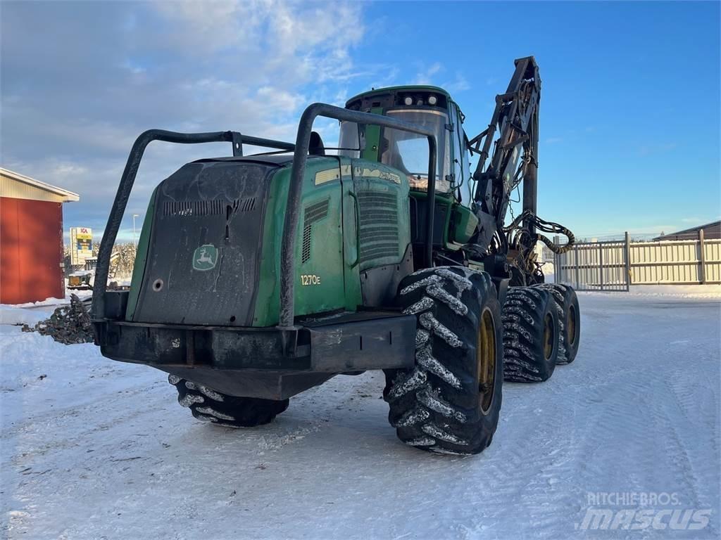 John Deere 1270E Harvesterit