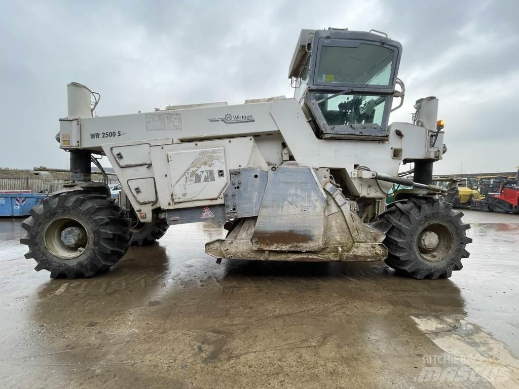Wirtgen WR 2500S Asfaltin uusiokäyttölaitteet