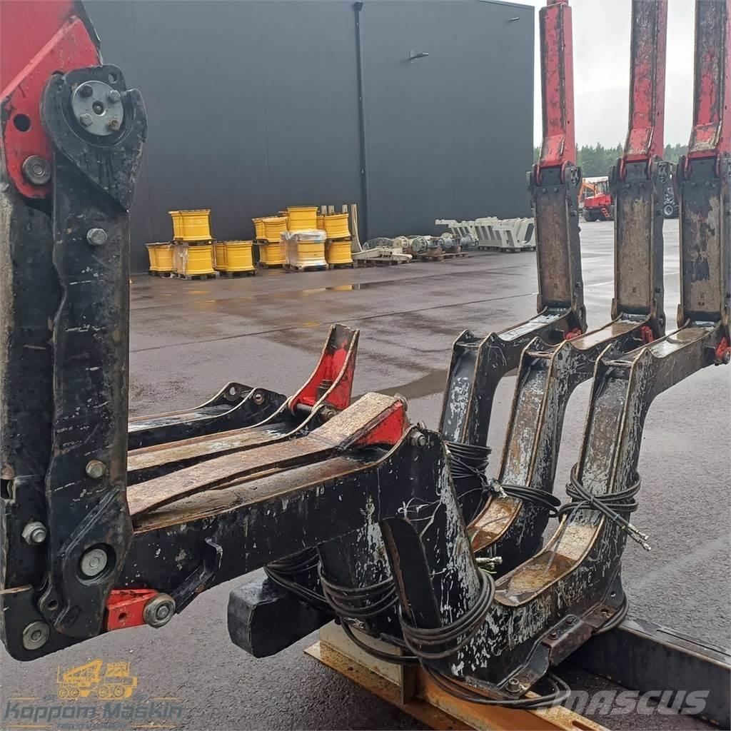 Komatsu 895 Muut